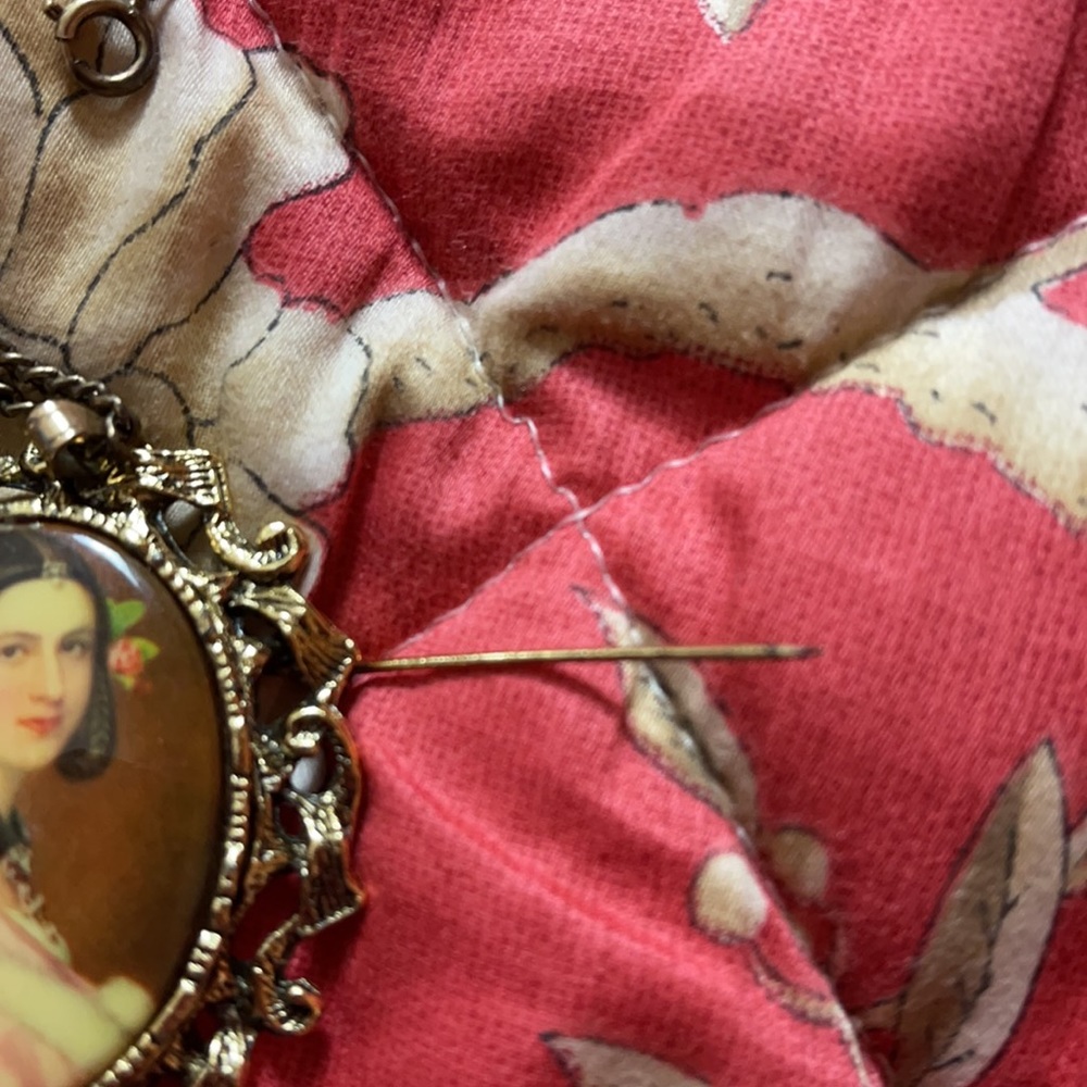 Beautiful 70s vintage pin and/or necklace - Picture 5 of 5